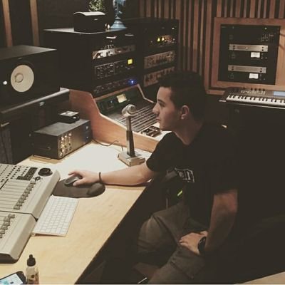 Pr0nto's profile picture. Music is better than therapy. |UIC ALUM| SKWA