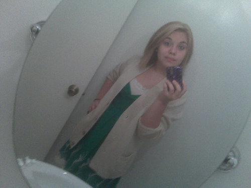 hannahlouise516's profile picture. Hi I am Hannah, I love to hang out with Alyssa. I am a text fantic (: I love Justin Bieber. get at me.