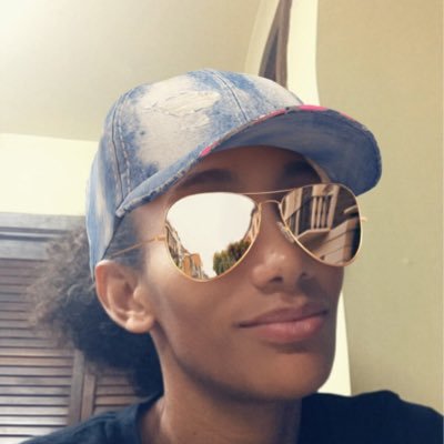 monisha_landry's profile picture. Cool teacher