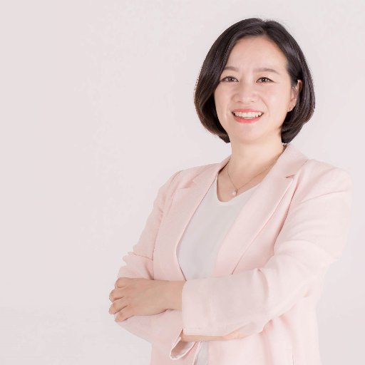 bluecityni's profile picture. 서초 법무법인 위민 변호사