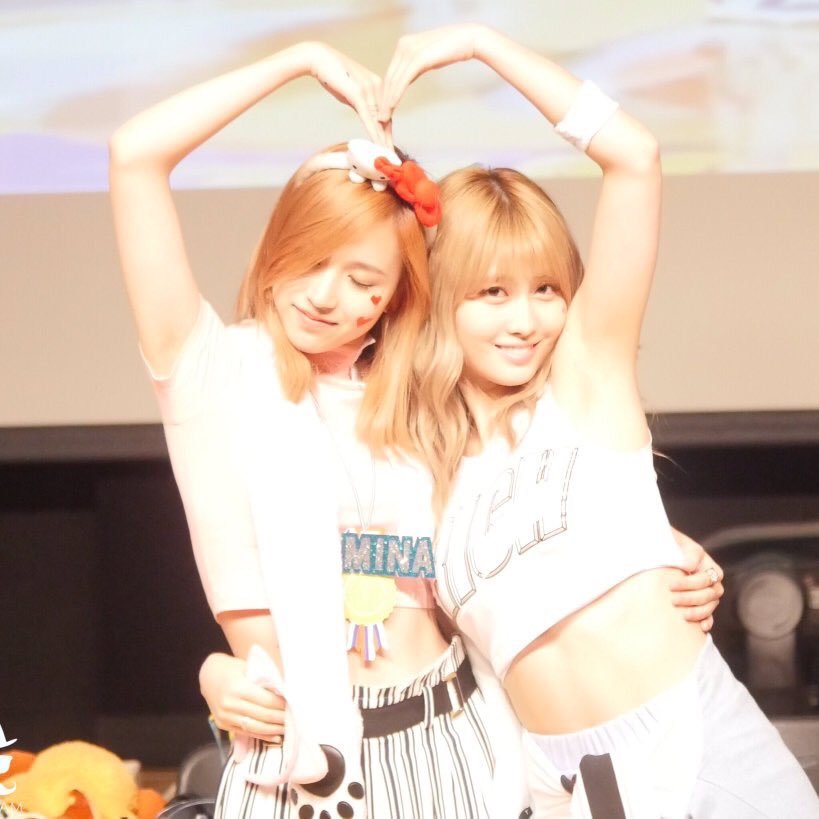 ソシコン2nd tour 2/9神戸4/5埼玉4/21大阪3rd tour 5/24 5/25神戸 4th tour 12/18神戸 TWICE SC 7/2 TWICE ハイタッチ会8/6大阪 10/28神戸 TWICE SCTOUR 1/25大阪ソシペン&ONCE ❤️윤아,미나,모모❤️