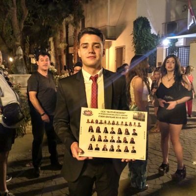 JoseCarlosLomas's profile picture. Cualquier decisión puede cambiar el rumbo de tu vida , por muy pequeña que parezca.  Mas vale tarde que nunca.