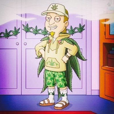 Just a daily stoner who loves weed. Send me everything weed related!