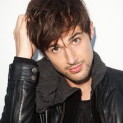 Adult Henry Mills.
Literate, mature, descriptive.
Let's start our own story....