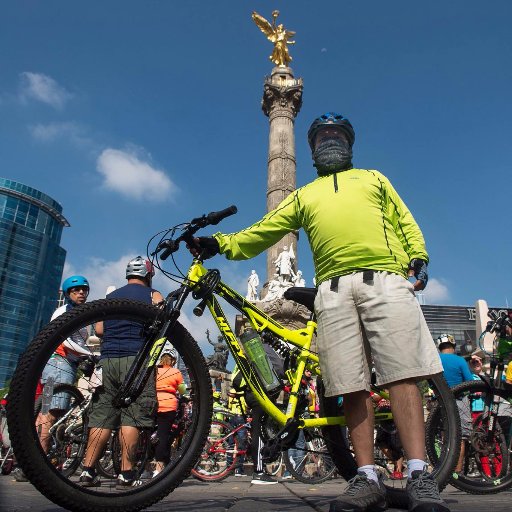 CDMX 🇲🇽 Research librarian, weirdo, atheist, traveler, vagabond, foodie, gourmet, sybarite, music and dog lover; amateur cyclist and photographer! iPhoneXr