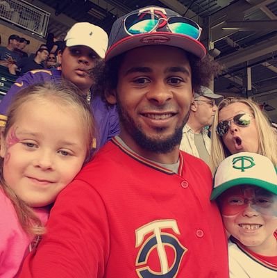 DianteCornell's profile picture. I’m never on here