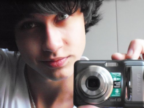 sou o garoto mais sortudo de namorar uma garota linda ♥