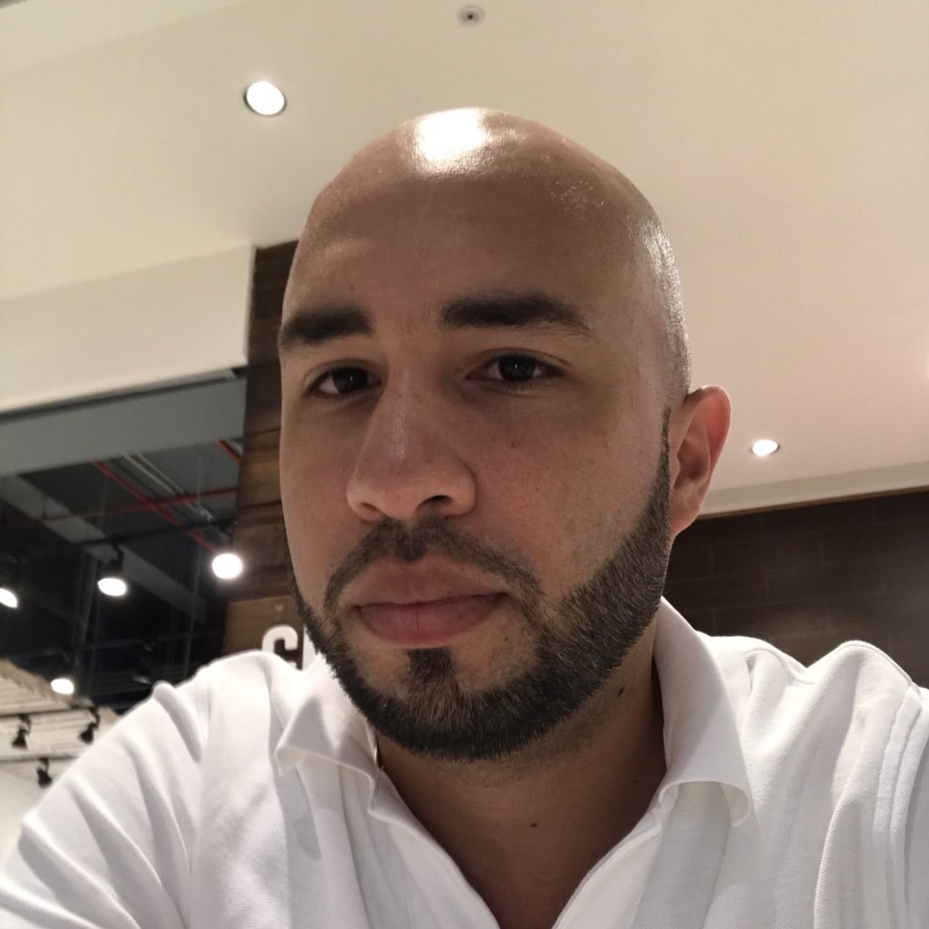 DanielAlzate01's profile picture. 