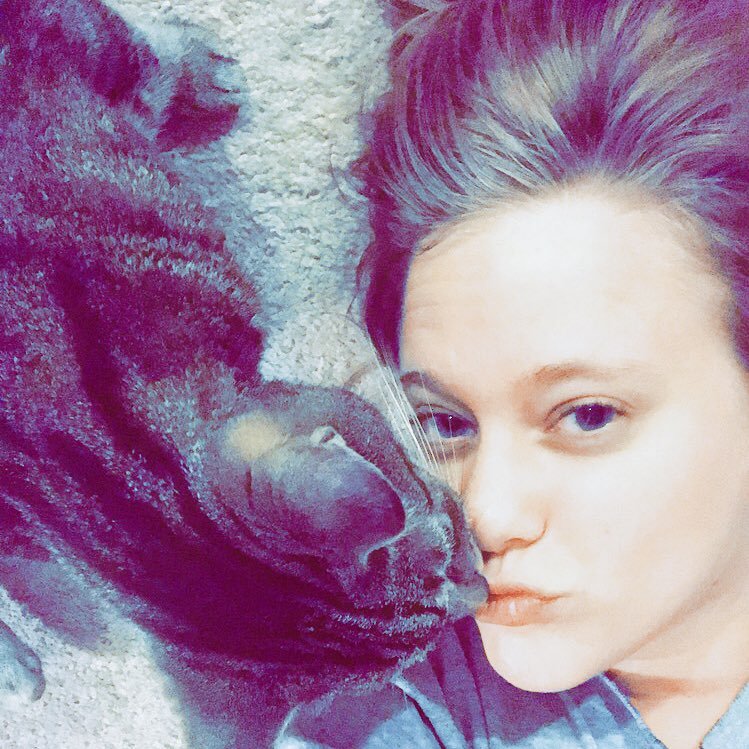 HuntyrRenee's profile picture. Live fast. Die young. Be wild. And have fun.