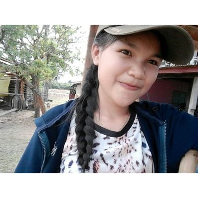 LStmv's profile picture. ນາງສີຕະພອນ ສິງທຳມະວົງ(ຫລ້ານ້ອຍ)