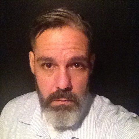 No me sigas. Yo también estoy perdido.
PERFIL NÃO OFICIAL