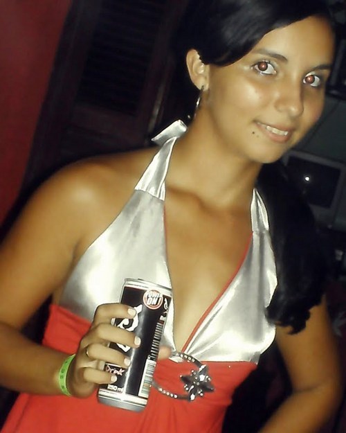 eu sou sempre eu  MESMA. =)