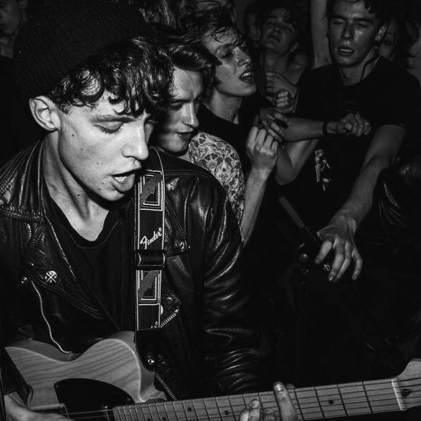 izwaakrpg's profile picture. 