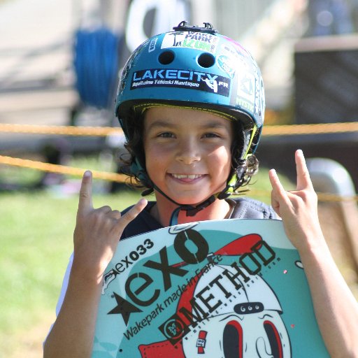 EthanBertogal's profile picture. Née le 21 Février 2010 😀😉✌️🤘🏄‍♂️🇫🇷 Rider Team Method