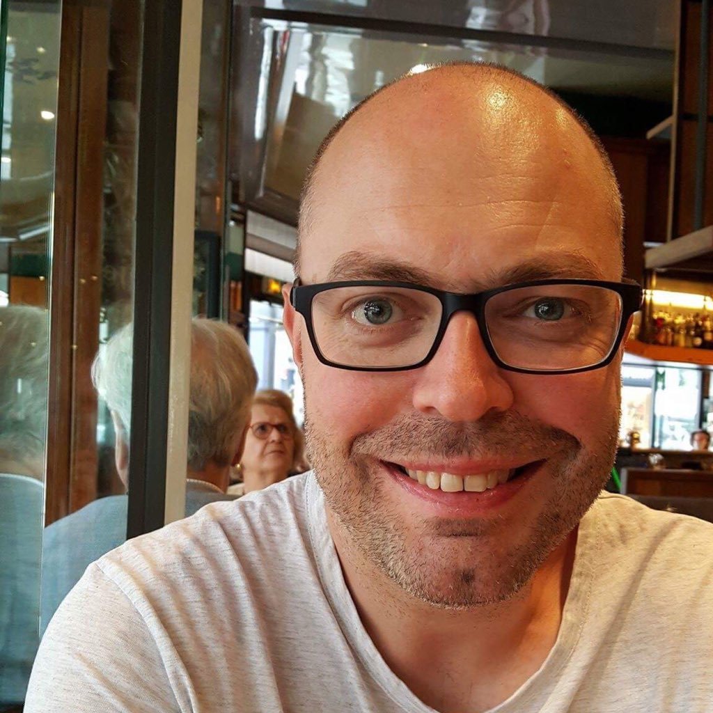 verstraetebart's profile picture. Mobiliseert verenigingen en organisaties, creatief zeggen ze, niet sportief, een eigen mening & loves helikopters. Tweet in eigen naam