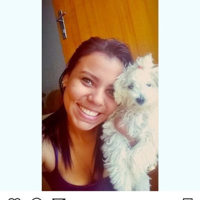 Cada um sabe a dor e a delícia de ser o que é.