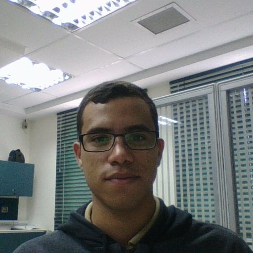 Deportista, pana, romantico, humilde! y adicto a las nuevas tecnologias