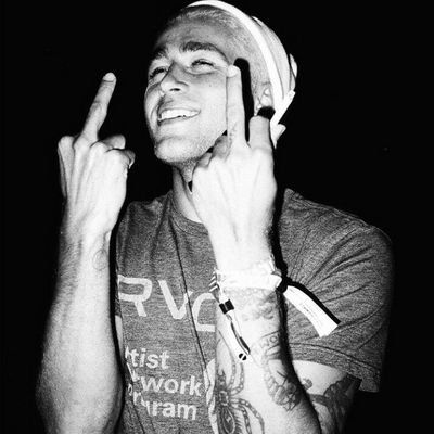 TytyMcL's profile picture. « I don't think I'm dreaming... I ain't got the brains to make this up. »