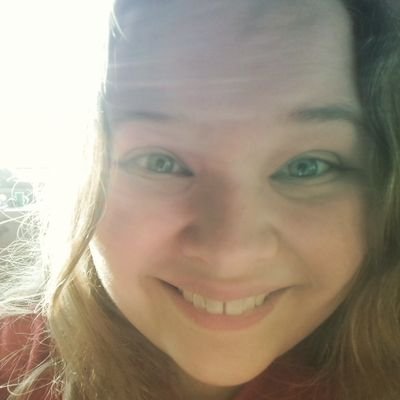 snoopinlupin's profile picture. Aspiring writer - clumsy git