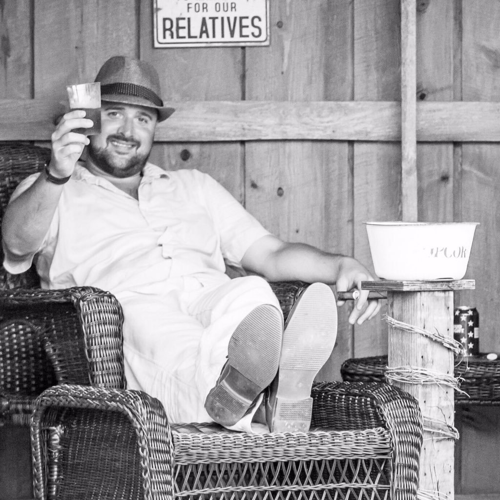 9teen84's profile picture. Margarita master, grilled meat enthusiast, amateur pirate historian, and eternally optimistic Browns fan