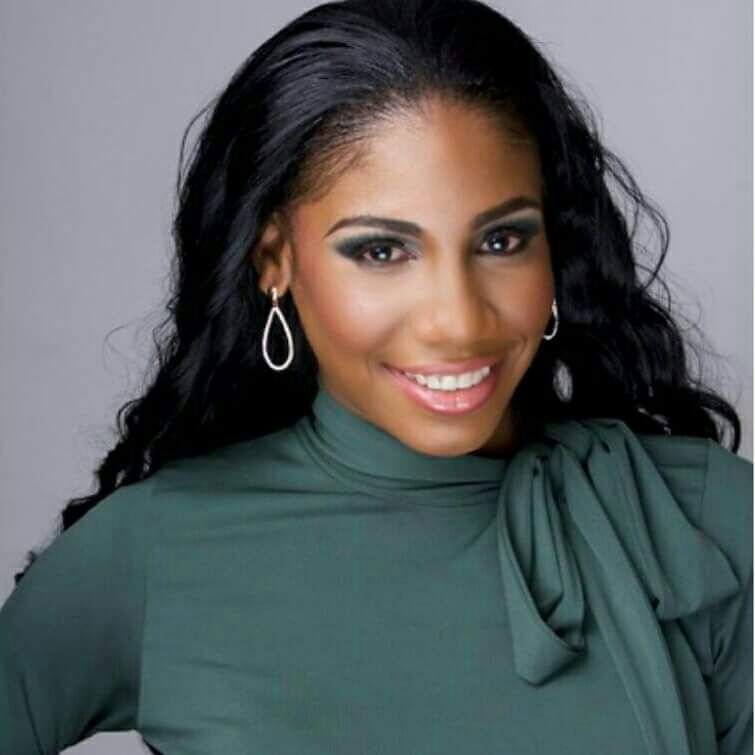 🌺👑Jesus Girl | Intercessor |Speaker | Mentor | Writer| C.E.O | Globetrotter| Lover of Family, Food, Friendship🌺👑