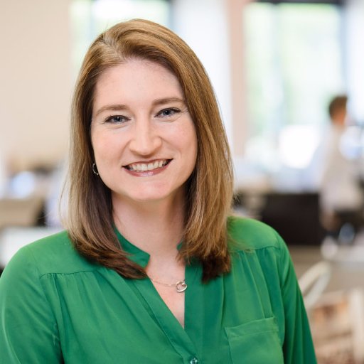 Working mom, runner turned bicyclist, pizza lover and college football watcher. Wash U. alum, marketer for an architecture firm, and CPSM.
