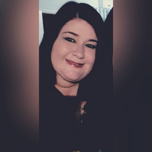 AndreaBernardo0's profile picture. 