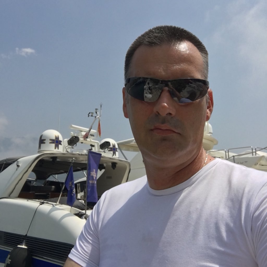 UrosevGoran's profile picture. Web development[html5-css3-php] Software developer [ c#-java].