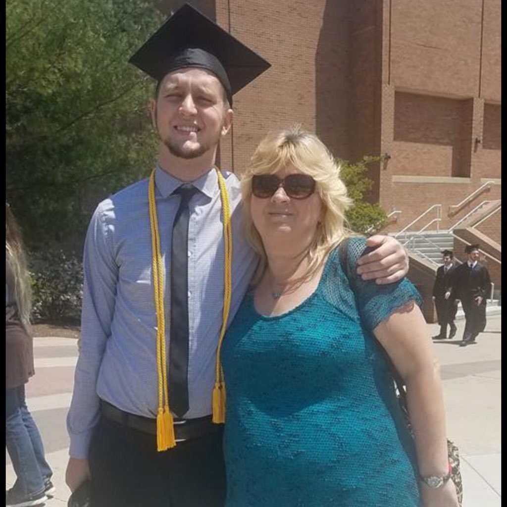 Overhills High School math teacher! Just living the dream one day at a time ✈️ Building memories that will last a life time #CarpeDiem