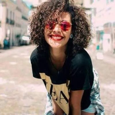 ‏‏‏مُتعبة ، ‏‏مُتقلبة ، بدور على حاجة ضايعة منى ، لوحدى وسطهم ، كلنا من بعيد أحلى متقربوش ، إنت ف قاع البريبئ تعايش ها ، الشاى رفيق الدرب .