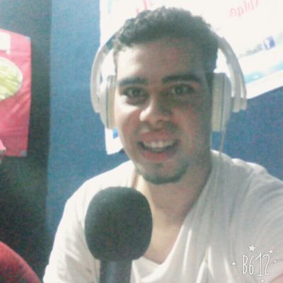 الأهلي/ طالب بكلية الهندسه جامعة كفر الشيخ قسم الهندسه المعماريه / ثوره 25 يناير / اسكندريه ❤
مذيع براديو بنت الزيات / .. (التراس أهلاوي ❤)
