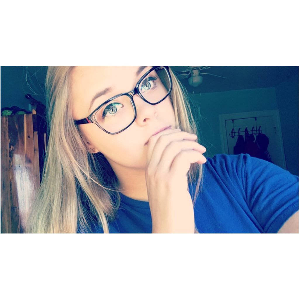 kara_reynolds_'s profile picture. 