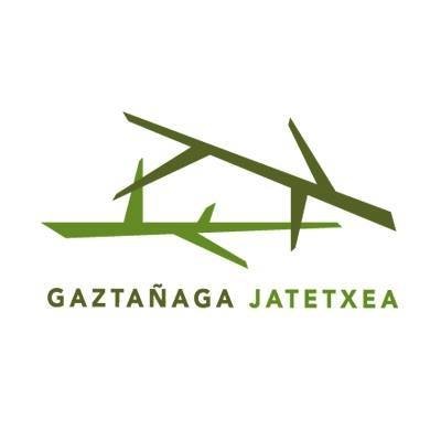 Restaurante gastronómico con menús de día y especiales fin de semana. Producto ecológico y de temporada. Reservas: 946 05 64 79 y gaztanaga@gaztanaga.net.