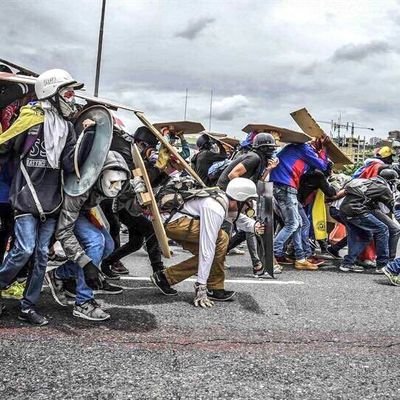 100%ANTI NARCOGOBIERNO...NO ME SIGAS SI APOYAS LA DICTADURA.LUCHADORA SIN MIEDO AMANTE DE LA VERDAD Y DEFENSORA DE LOS DERECHOS HUMANOS...LUCHANDO POR MI PATRIA