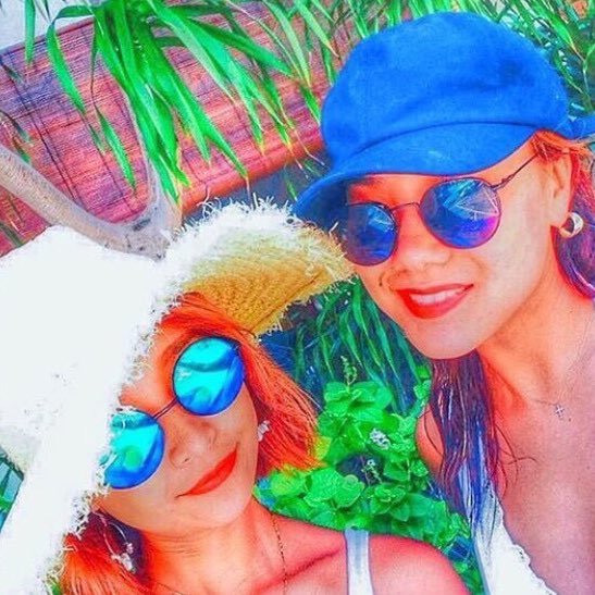 💖 海外大好き女子🌈✈️ 自由なlifestyleを 構築したい方 ✨プラスαの時間、お金が欲しい方✨是非お問い合わせ下さい✨ スマホ一つで貴方の人生を変えてみませんか? 学生さん、未成年の方はごめんなさい😂坂本公式 LINEID➡️【@xya3347e】下記URL追加😍✨⬇︎