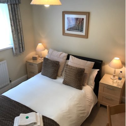 Small, friendly and relaxed 'Home from Home' family run Bed & Breakfast in Winchester for those seeking an alternative to corporate hotels. Welcome to our home!