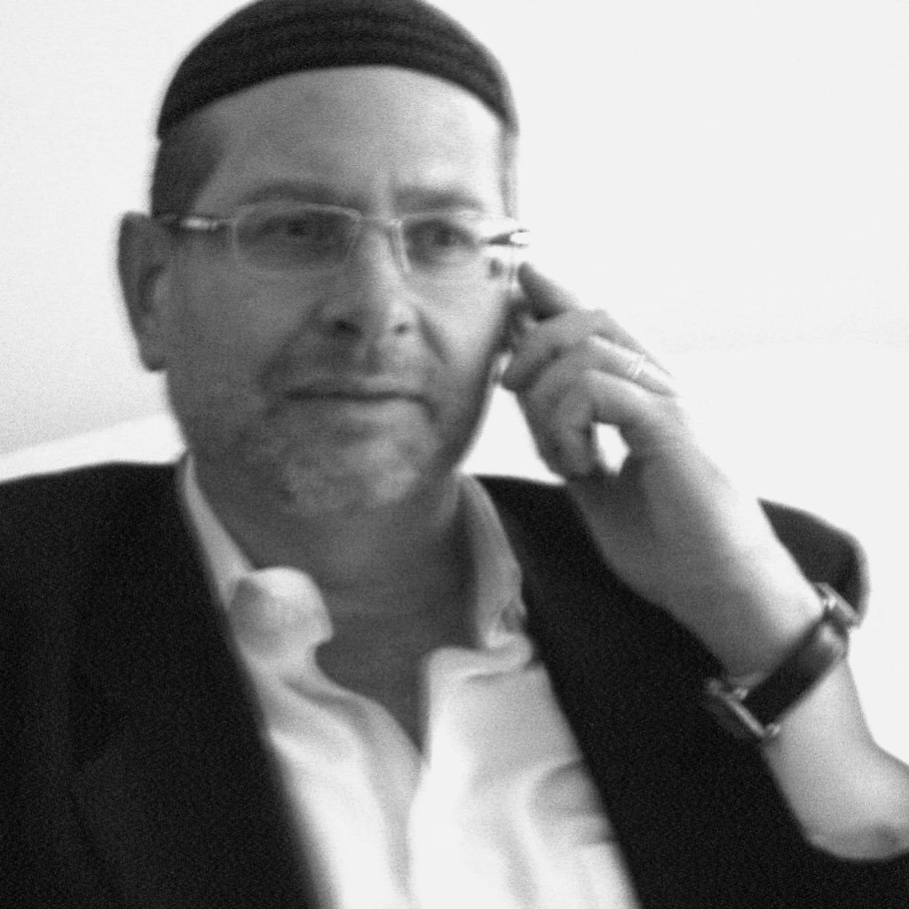 Senior Rabbi, B'nai Jeshurun NYC @bjnyc Co-founder Global Piyut Music Project  https://t.co/KVWbQrE4XC & Sepharad Yerushalaim New York https://t.co/Syc7Vhru7b