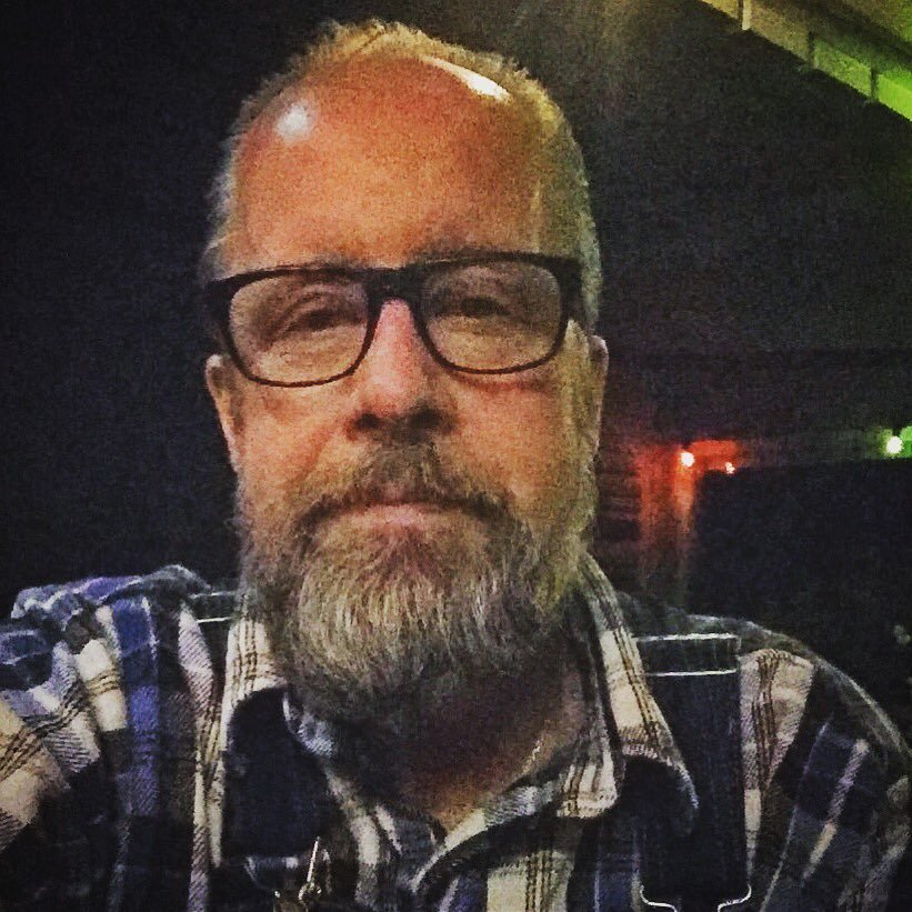 a_vestlund's profile picture. Defluencer. Kroppsnegativist. Passivist. I bortanförskap. Kan uppvisa högaffektivt  bemötande enstaka gånger. Reaktionäroid. 🇸🇪🇫🇮🇨🇦