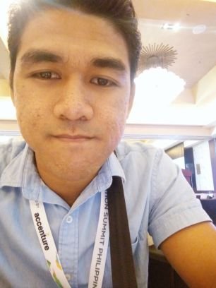 DennisAlimpolo1's profile picture. 