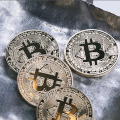 仮想通貨についての情報が多く出回る中、本当に正しい情報を呟いています!詐欺コイン、損しそう、怖い、私も昔は同じ気持ちでした(^^)2017年に入り改正資金決済法の導入により少しずつ認知度も上がってきている仮想通貨、いち早く正しい情報をゲットして人生を豊かにしましょう!!情報は資産です!ぜひ参考にしてください!