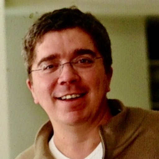 Emmanuel Lauhon est le fondateur de NausicaMedia. Architecte de solutions professionnelles pour Mac.