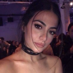 « ɴᴏ ᴏɴᴇ ɪɴ ɪᴅʀɪs ɪs ɢᴏɴɴᴀ ᴛᴇᴀᴄʜ ʏᴏᴜ ᴛᴏ ғɪɢʜᴛ ɪɴ sᴇᴠᴇɴ ɪɴᴄʜ ʜᴇᴇʟs. »