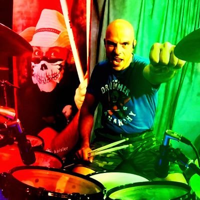 I'm a pro drummer from Germany. Groove & style! Music is my 24/7. Recording, teaching and playing along all day long, cheers.