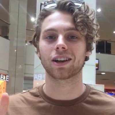 ATOMlCWEDGlE's profile picture. give me an ^^^