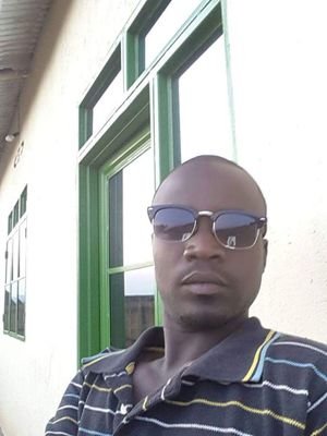 manicharles010's profile picture. 