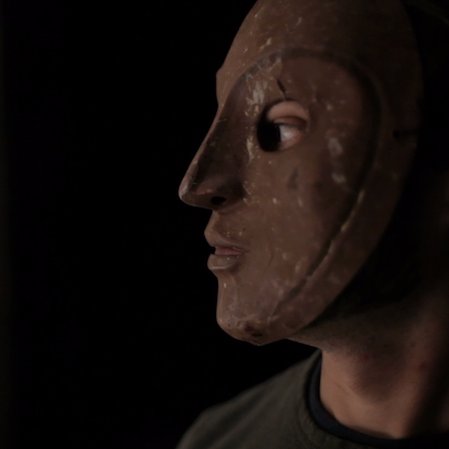 TTheatrefilm's profile picture. The Silent Theatre è un film che racconta l'esperienza del teatro in cui due alterità, sordi e udenti, si incontrano per abitare il medesimo luogo.