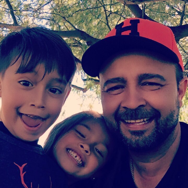 carlostellez_a's profile picture. 