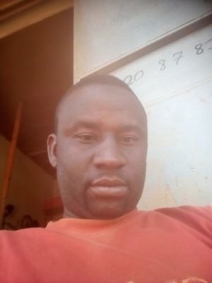 mBrvS18StMQqwrS's profile picture. 