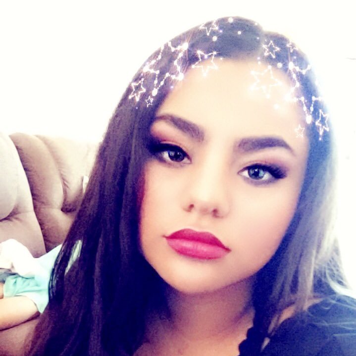 i'll only go to your party if there's food. snapchat: arlenesegoviaa