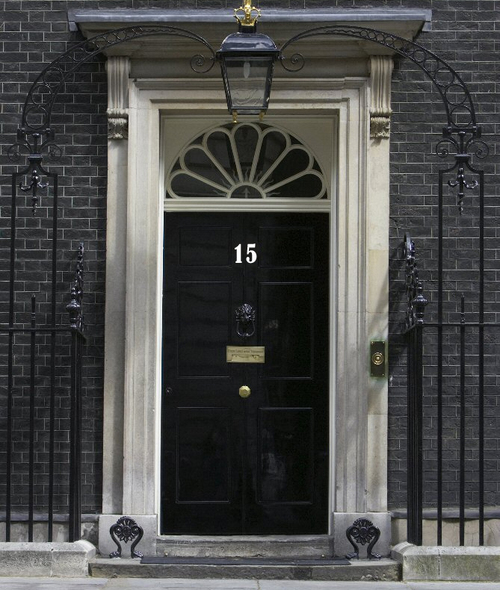 15DowningSt's profile picture. 